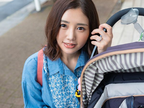 【人妻ナンパ】超美人！子連れ若奥様は産後レス「ちょっと…こんなの久しぶりッ♥」産後の柔らかい膣内にドロッと中出し！MM号